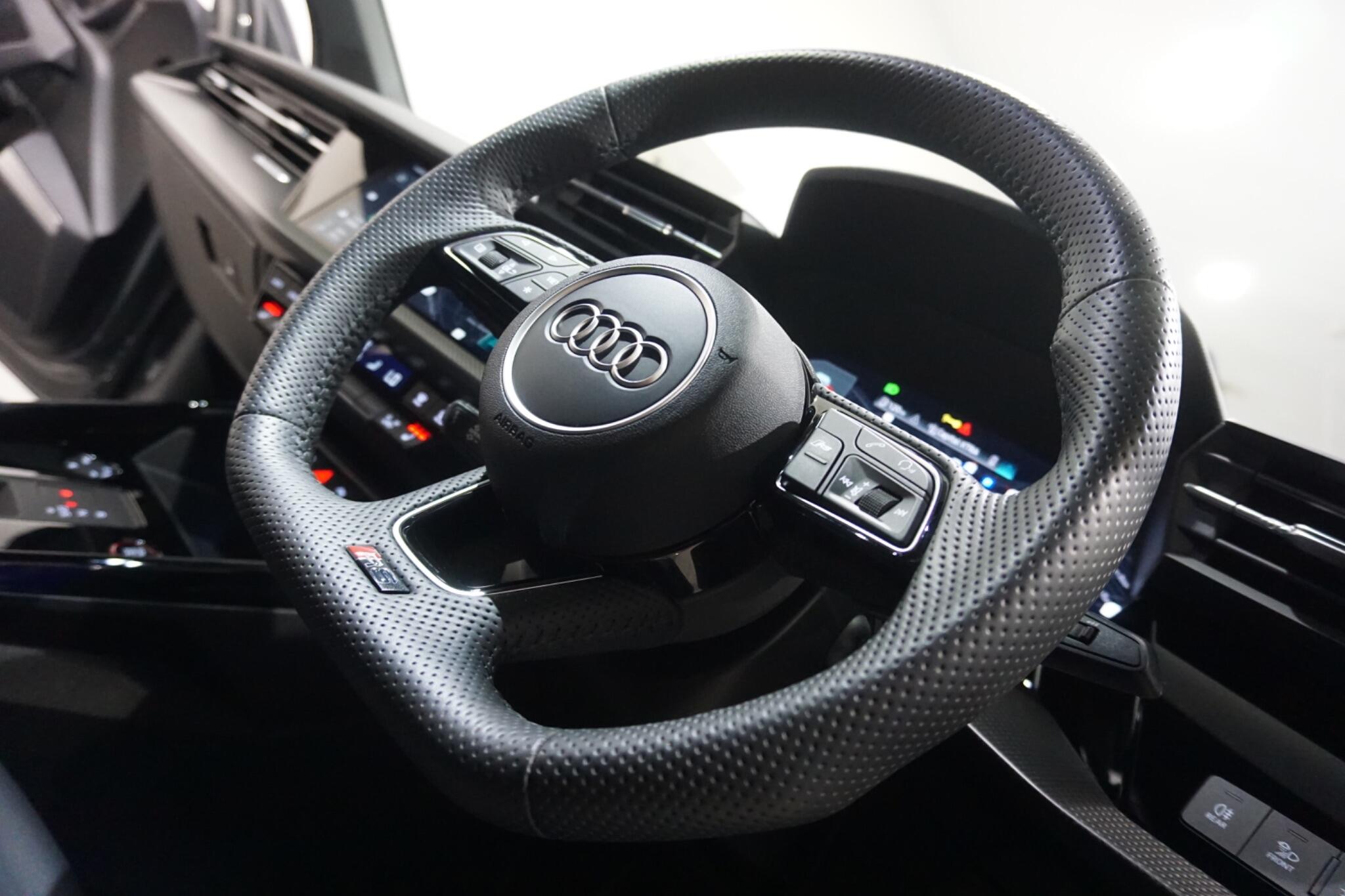 Audi RS3 2.5 TFSI Carbon Black Sportback S Tronic quattro Euro 6 (s/s) 5dr